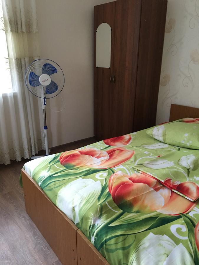Guesthouse Milena Leselidze Екстер'єр фото